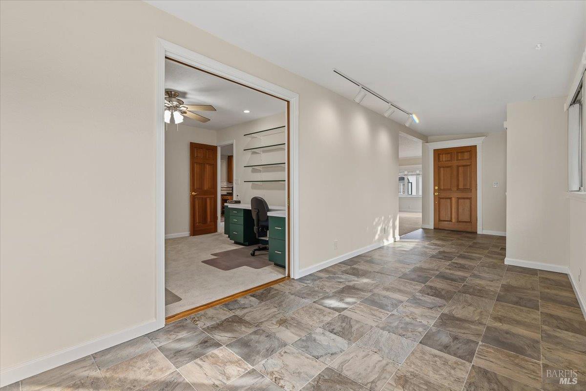 300 Stony Point Road Unit: #105