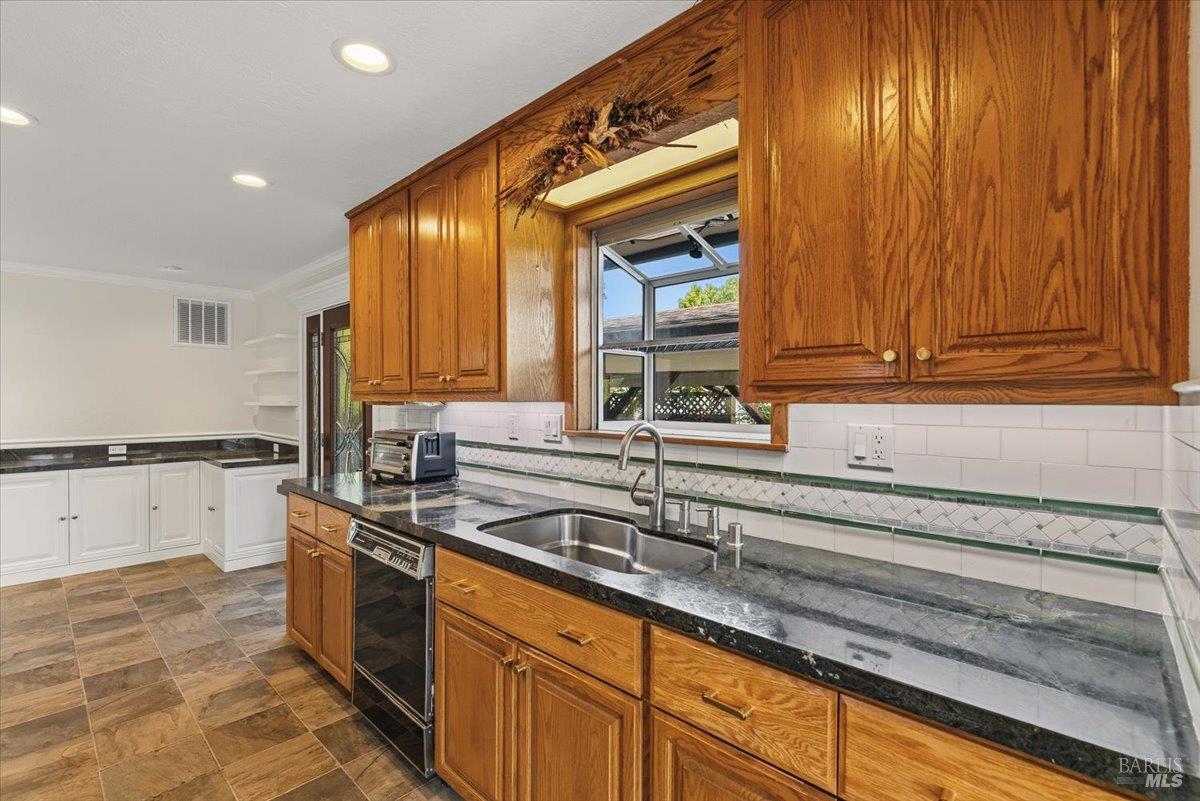 300 Stony Point Road Unit: #105