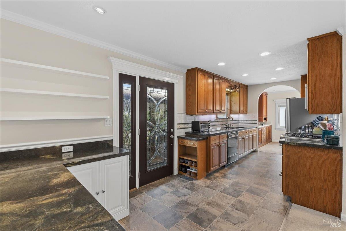 300 Stony Point Road Unit: #105