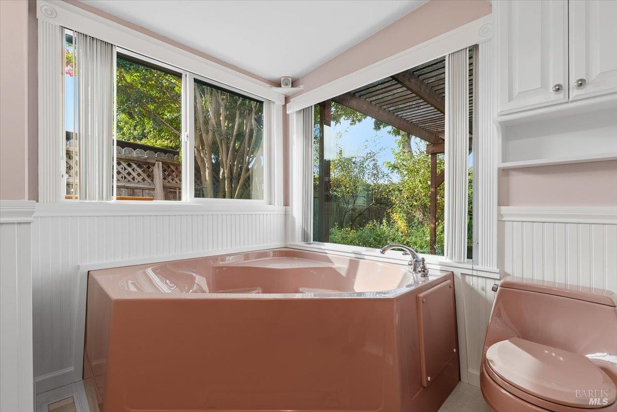 300 Stony Point Road Unit: #105