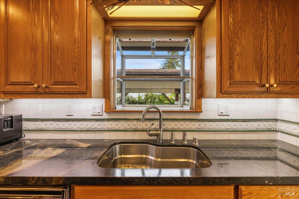 300 Stony Point Road Unit: #105