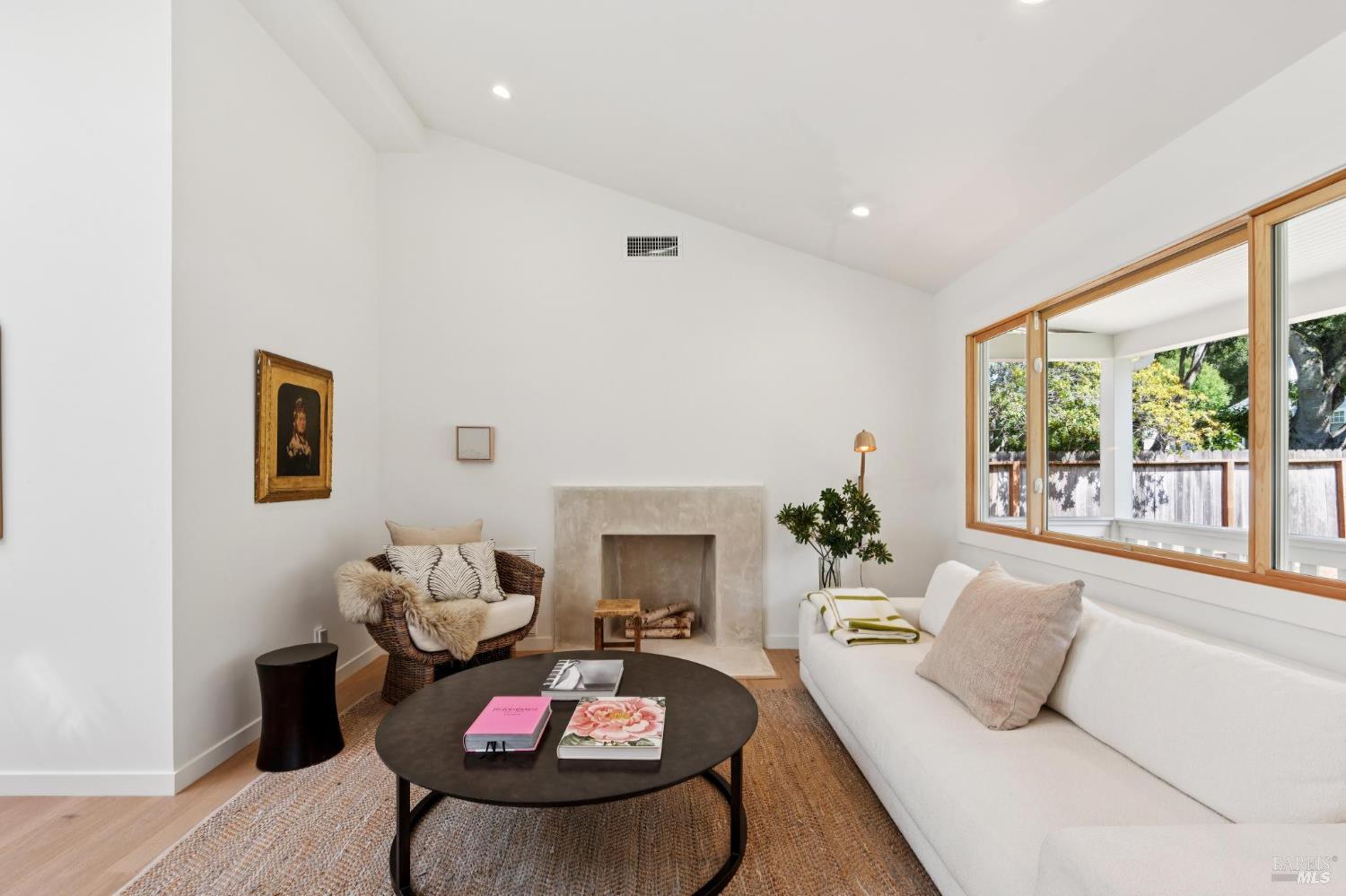 191 The Alameda Drive