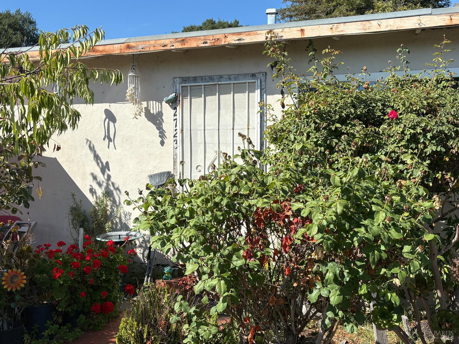 2723 Victoria Drive
