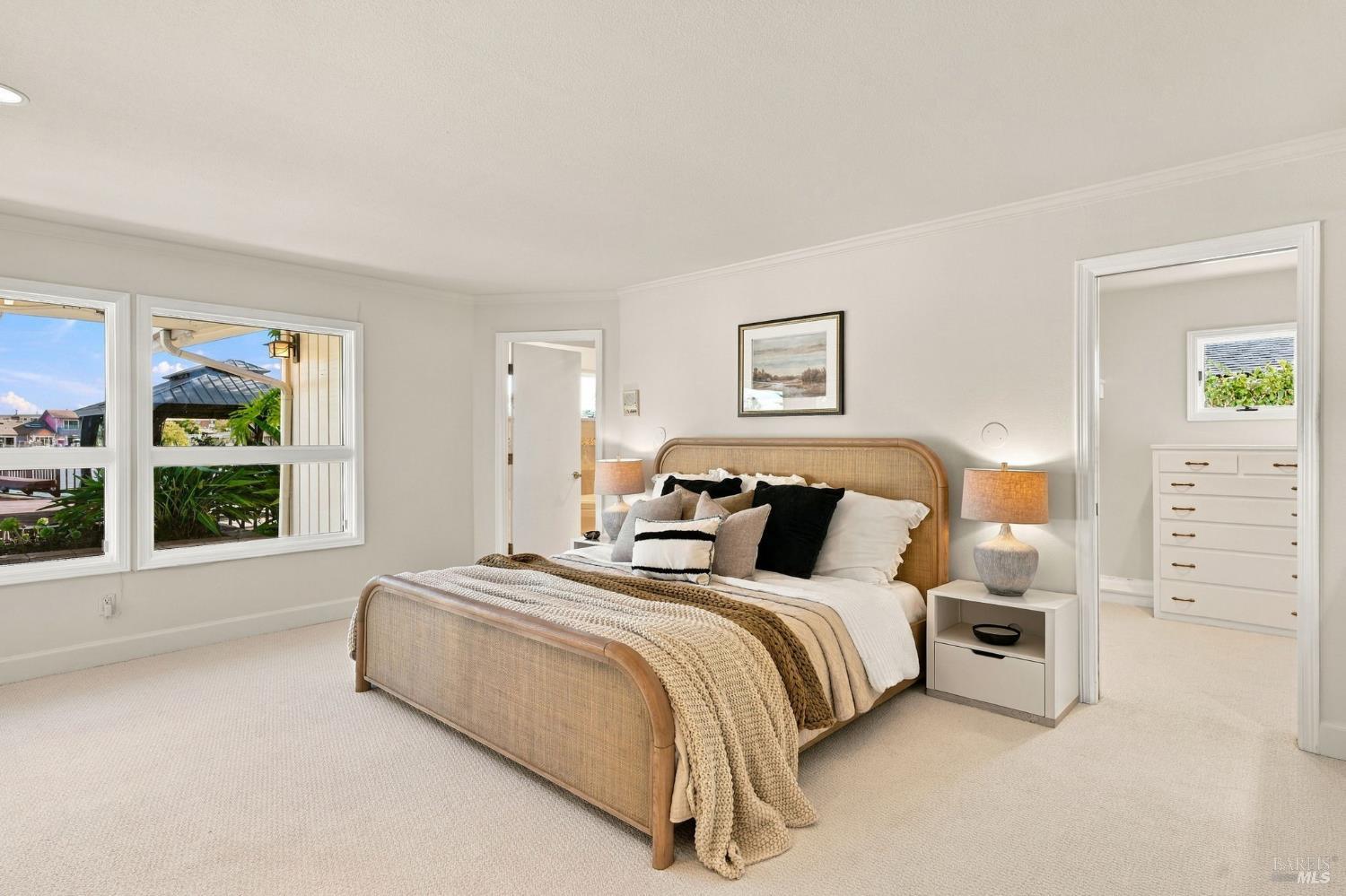 16 Aqua Vista Drive