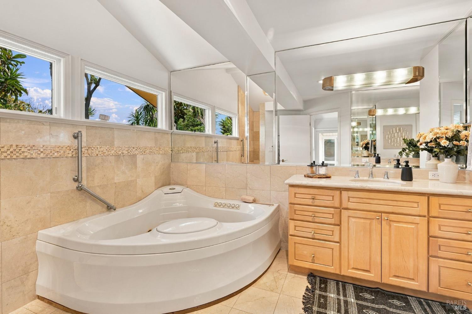 16 Aqua Vista Drive