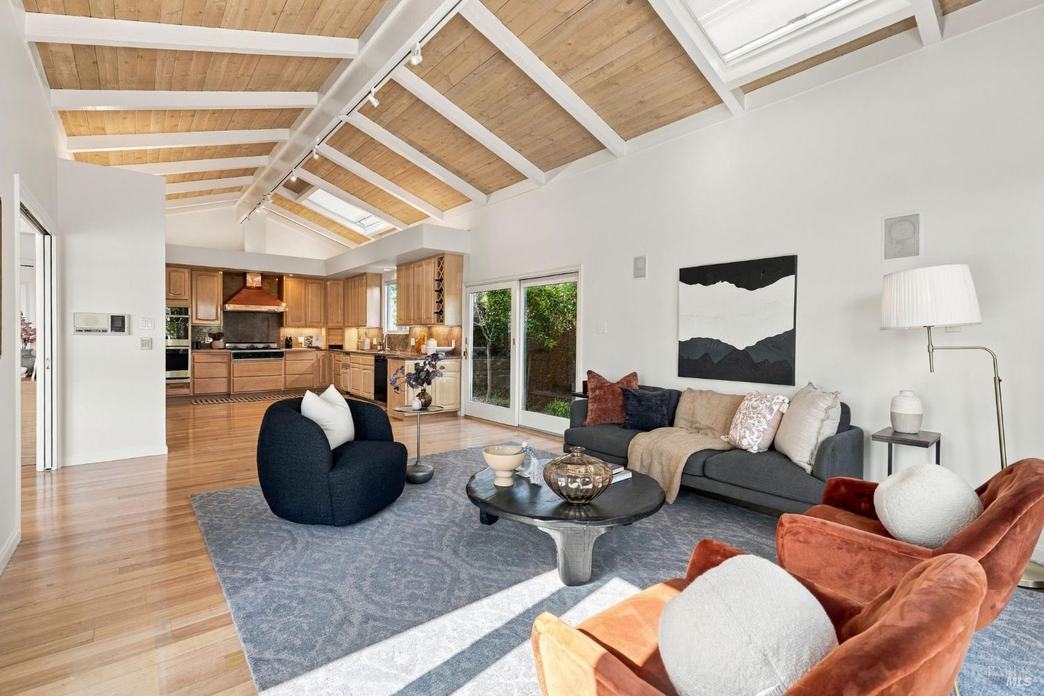 16 Aqua Vista Drive