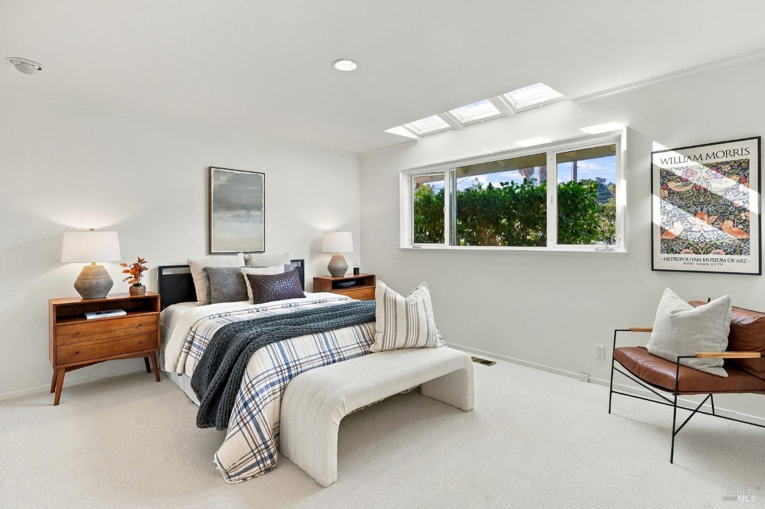 16 Aqua Vista Drive