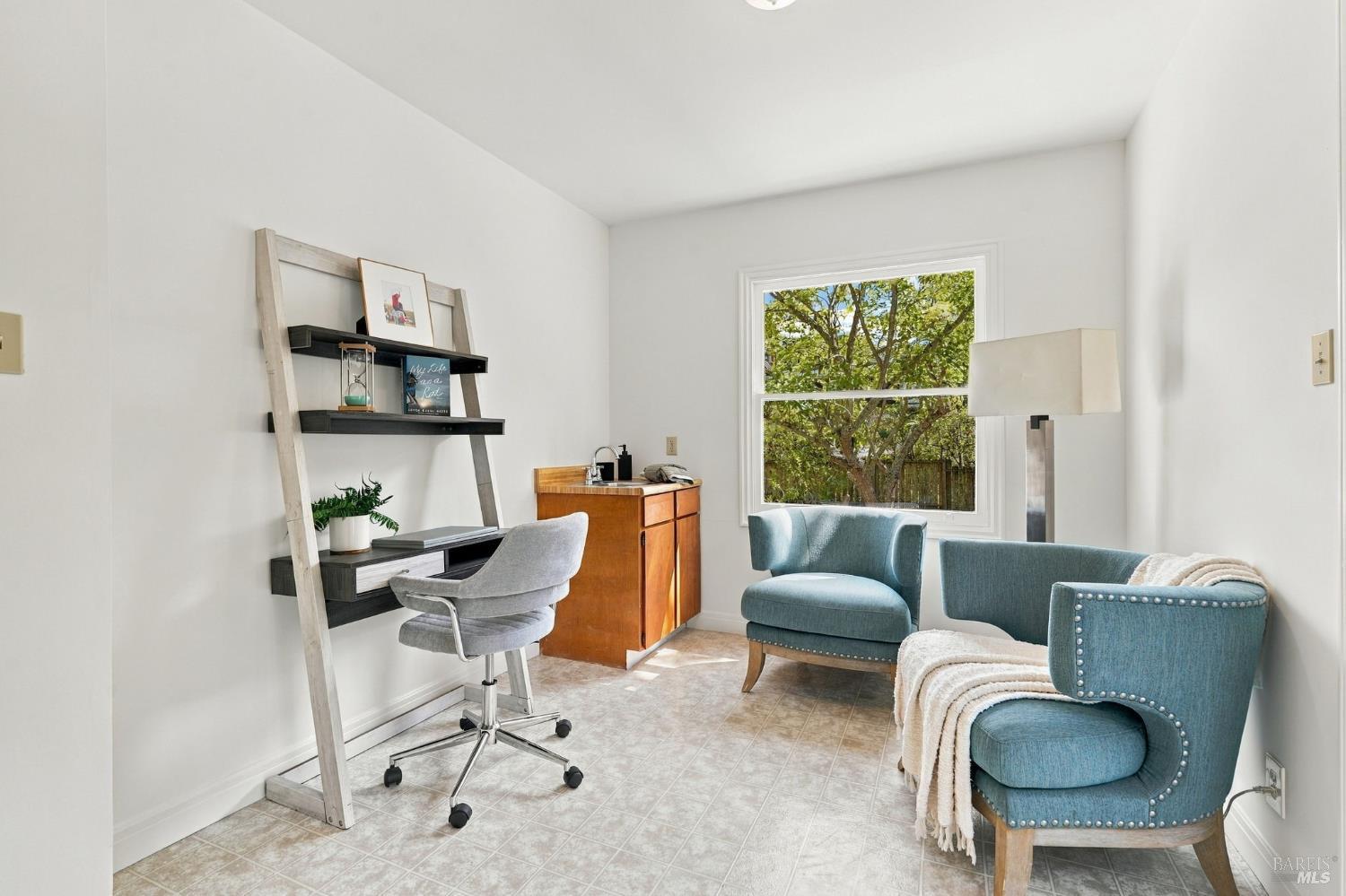 3 Emlin Place