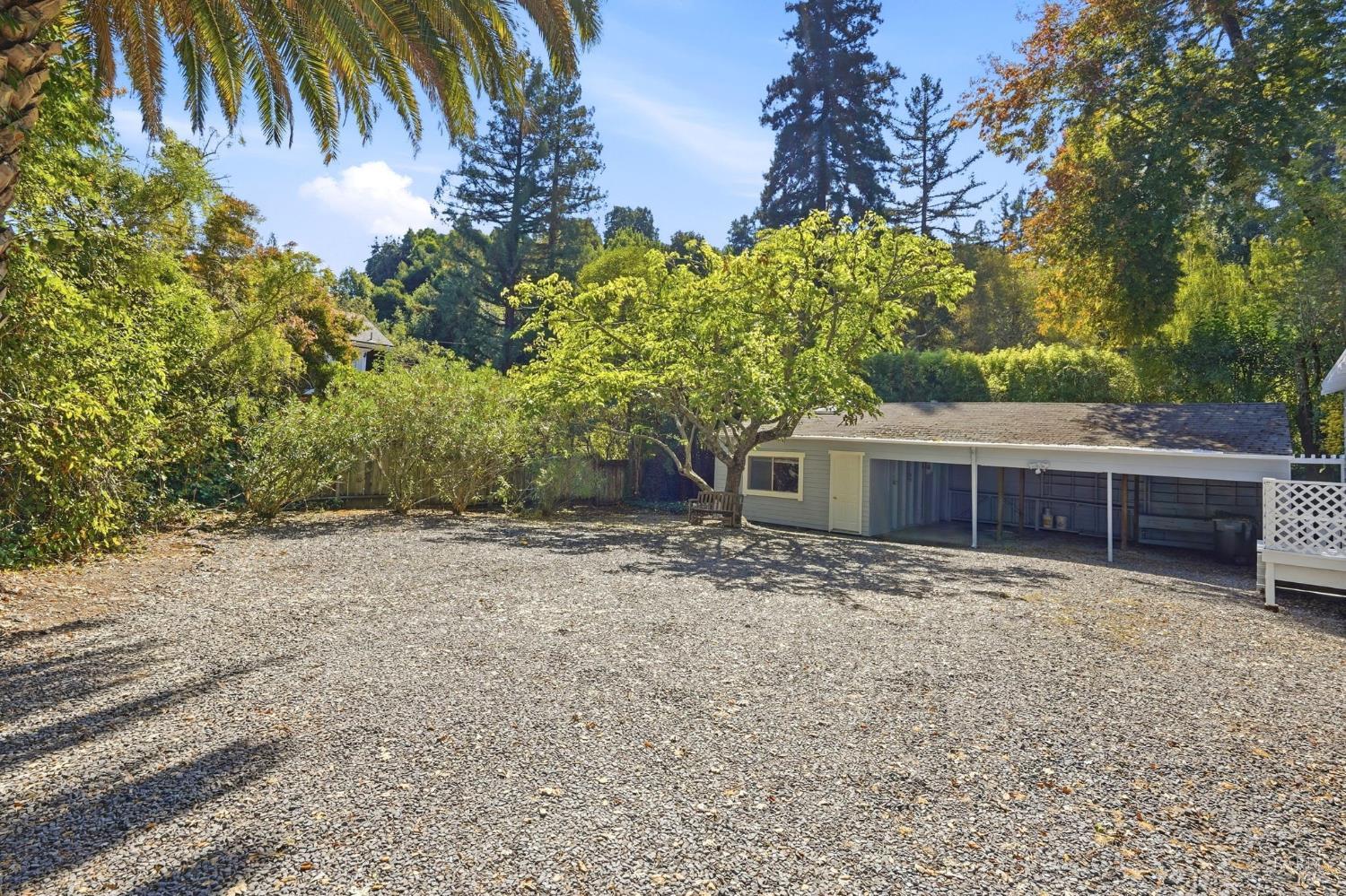 3 Emlin Place
