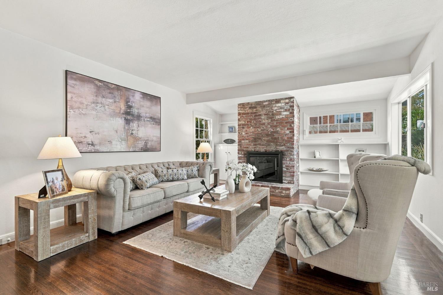 3 Emlin Place