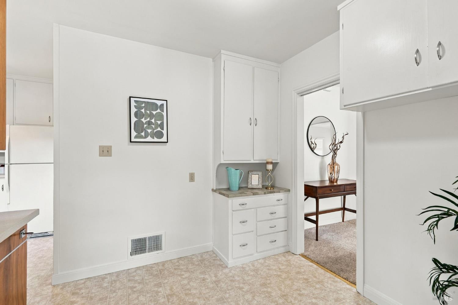 3 Emlin Place