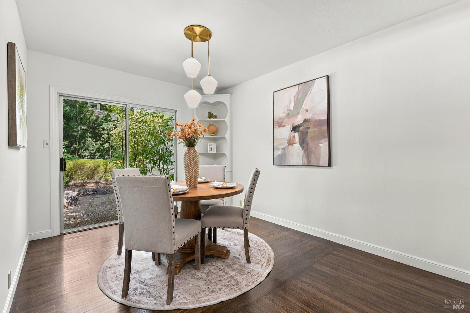 3 Emlin Place