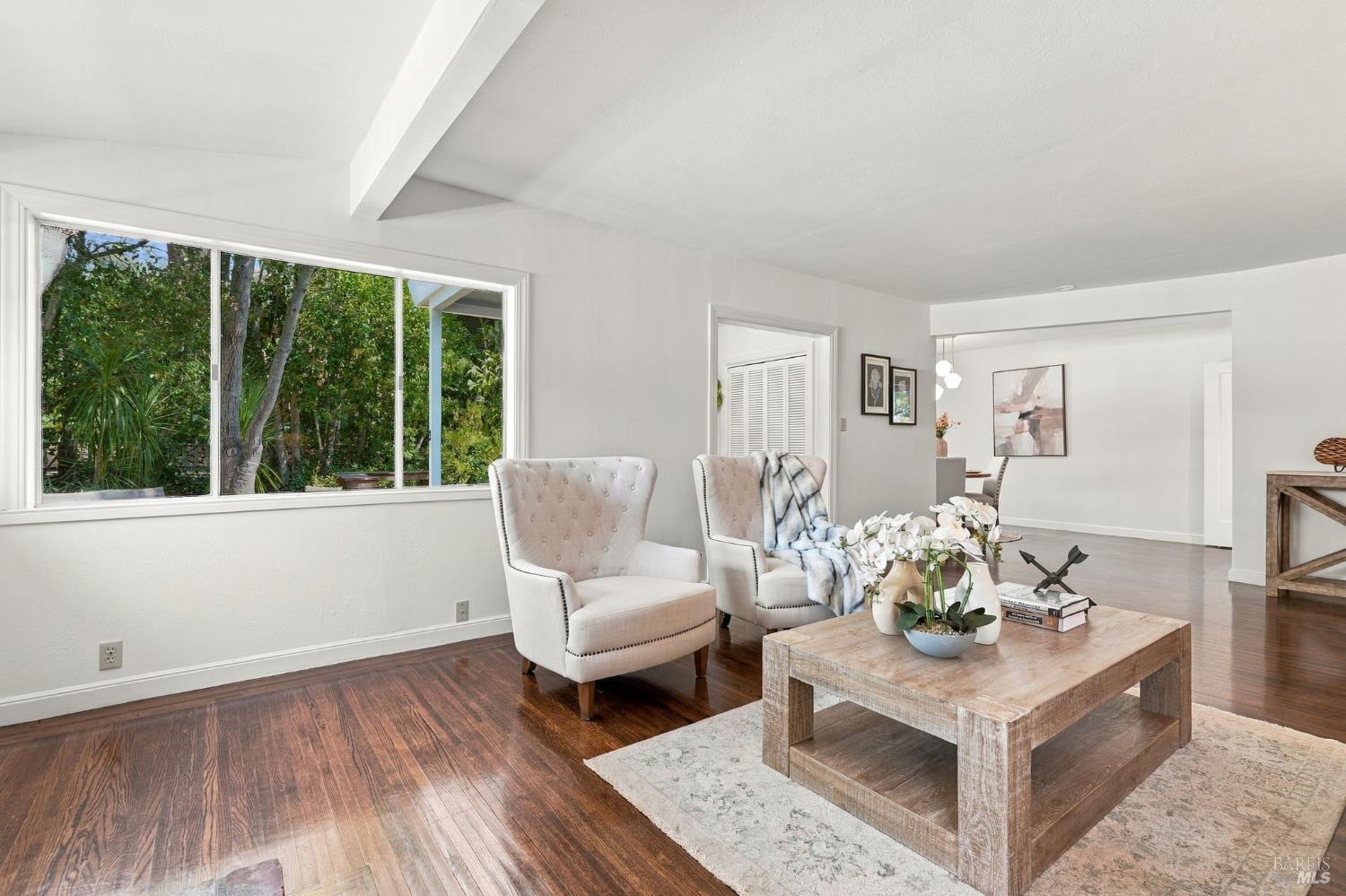 3 Emlin Place