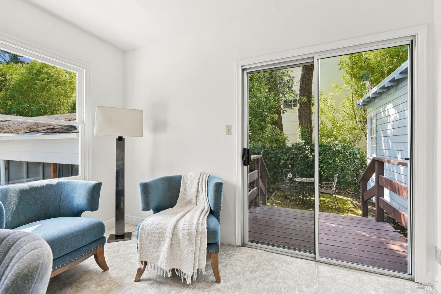 3 Emlin Place