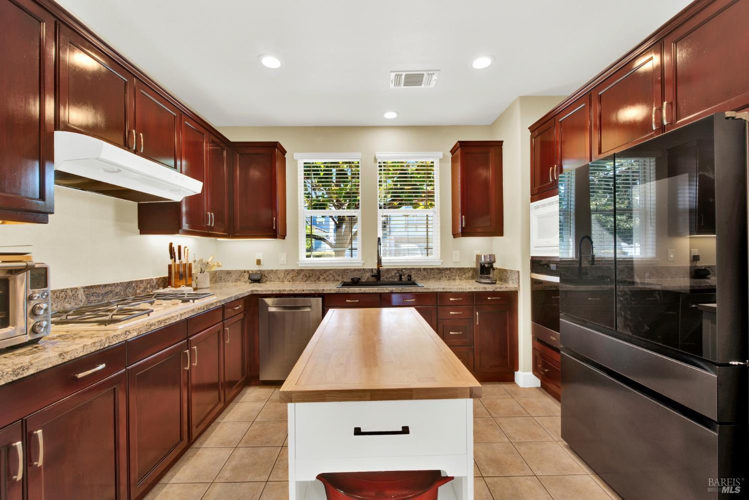 3209 Von Uhlit Ranch Road