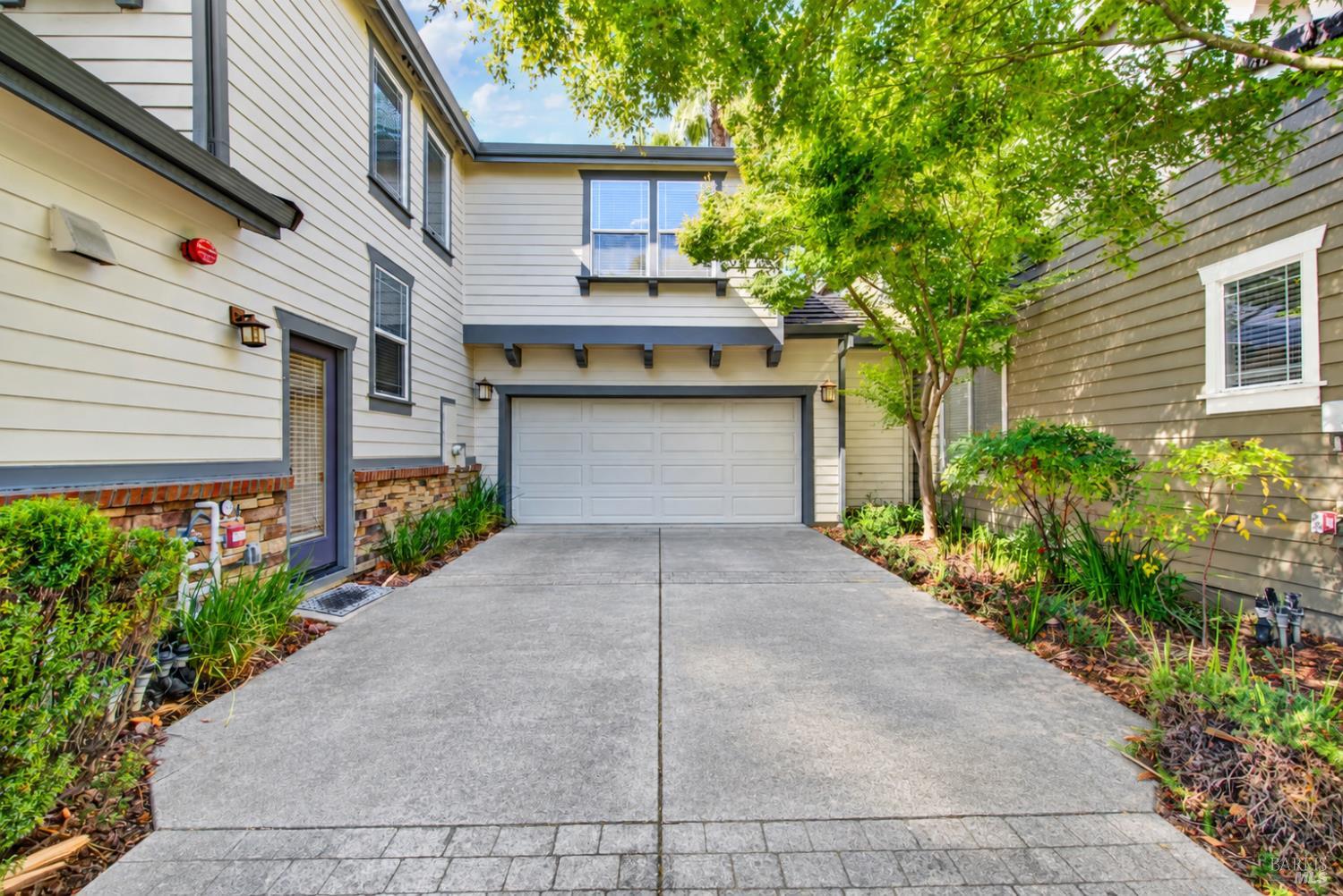 3209 Von Uhlit Ranch Road