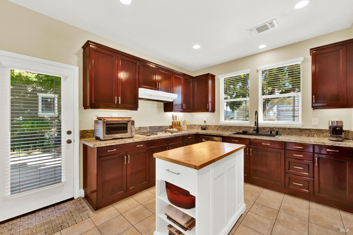 3209 Von Uhlit Ranch Road