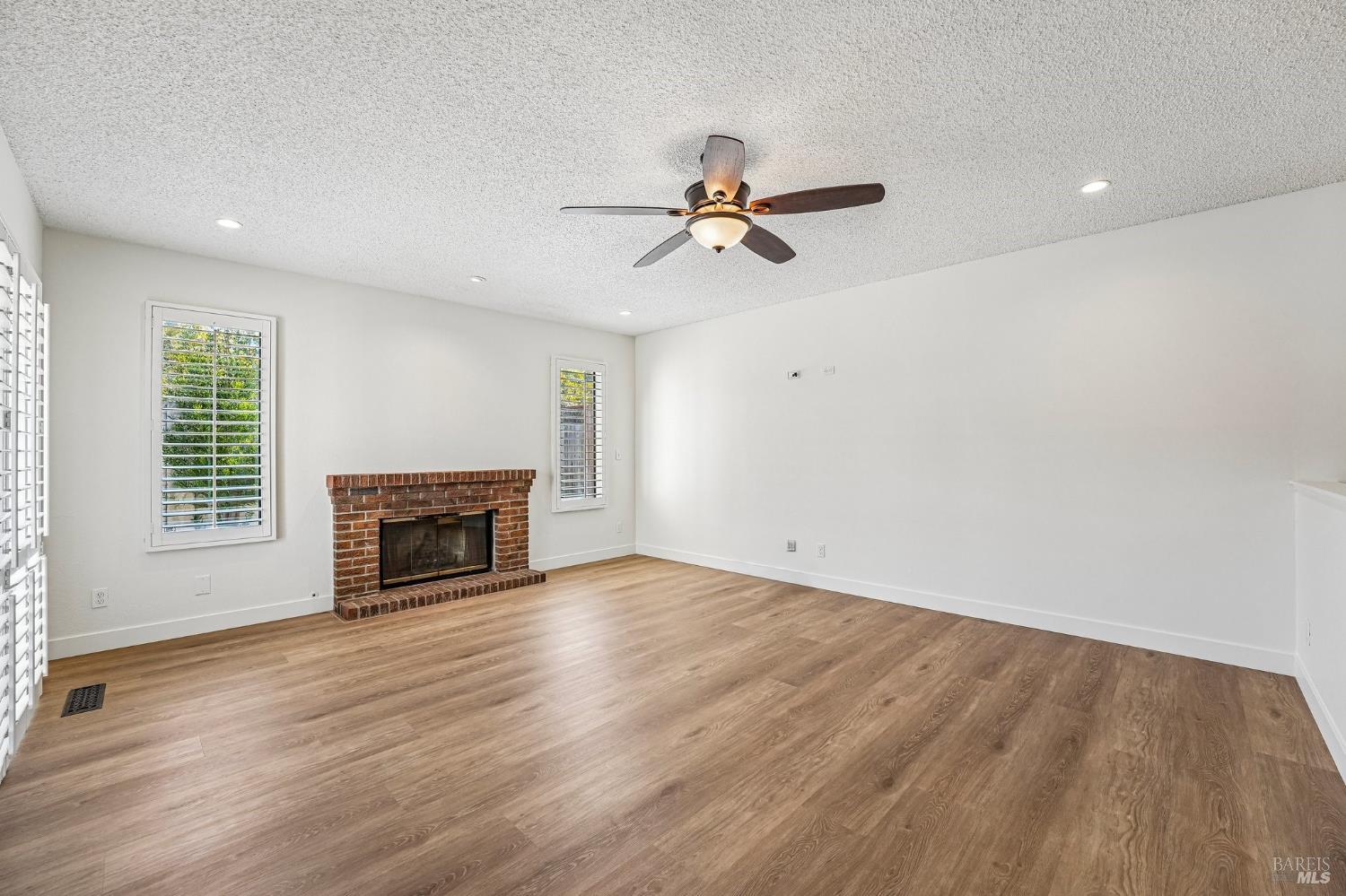 7628 Mandolin Way