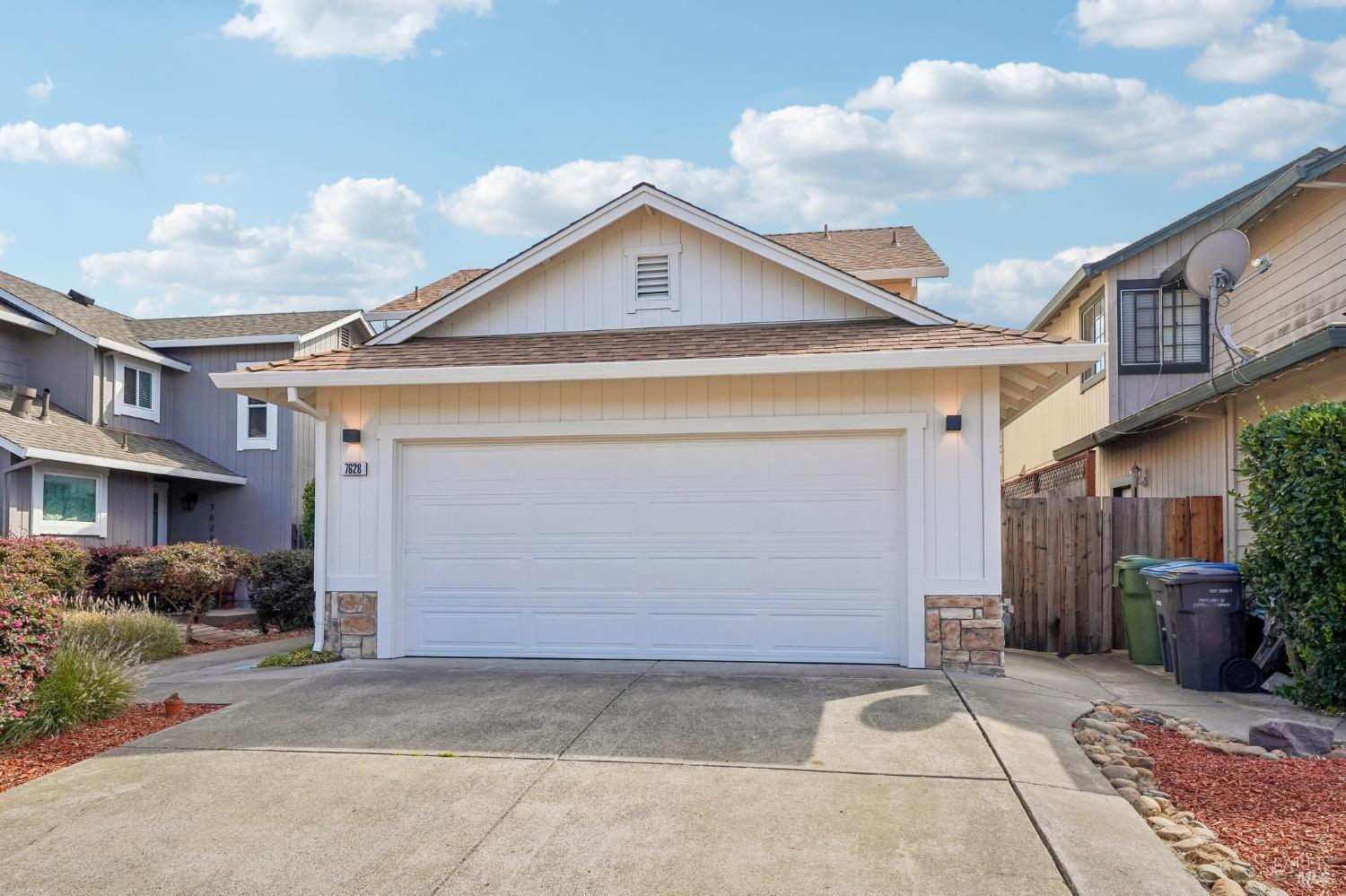 7628 Mandolin Way