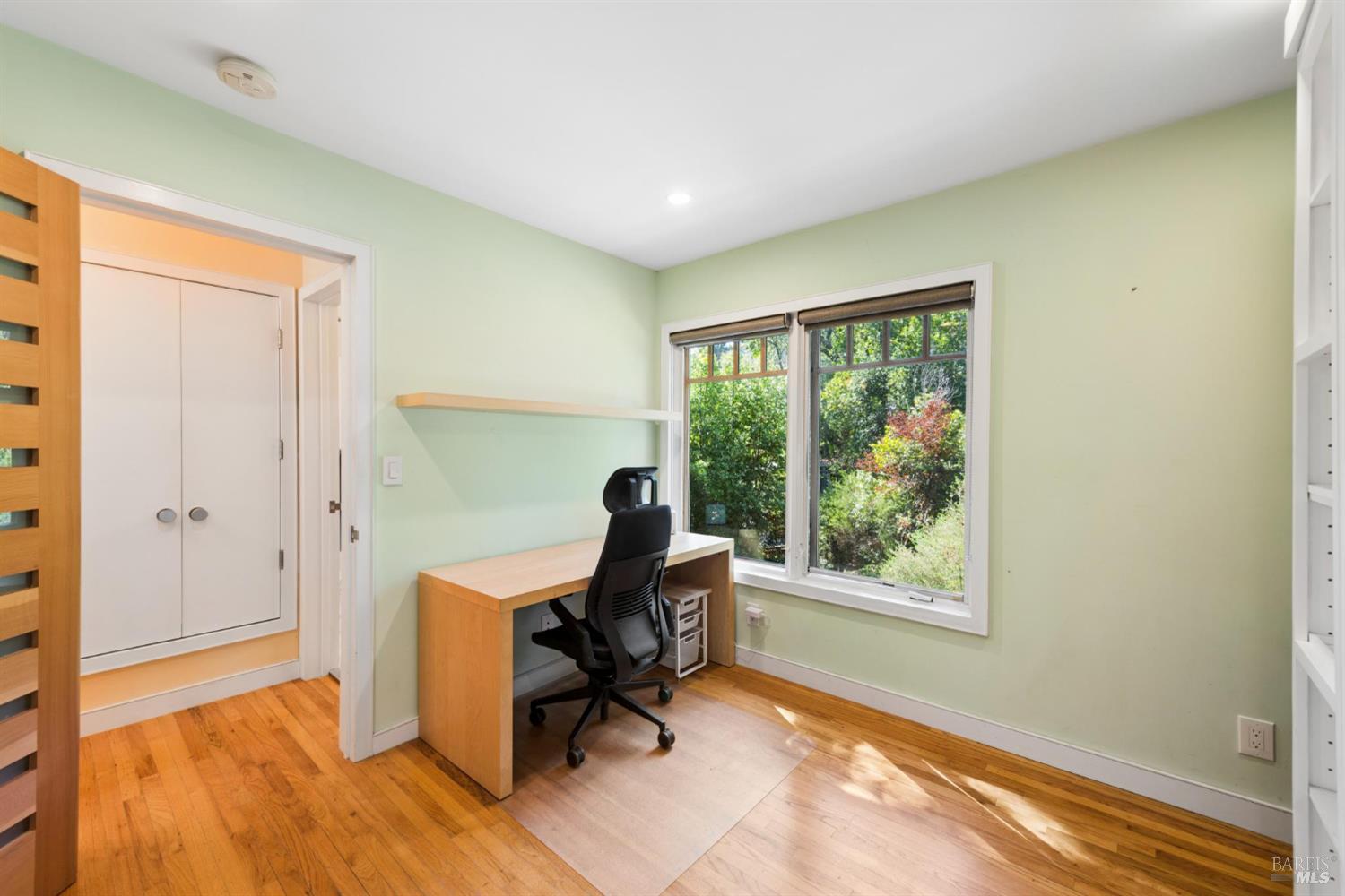 33 Brookdale Avenue