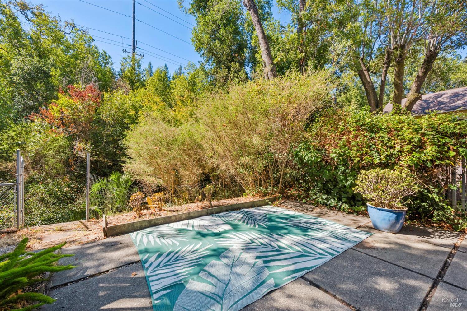 33 Brookdale Avenue