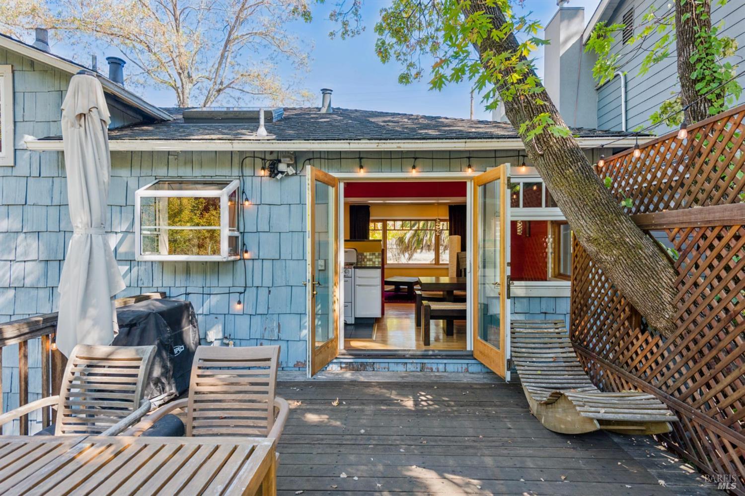 33 Brookdale Avenue