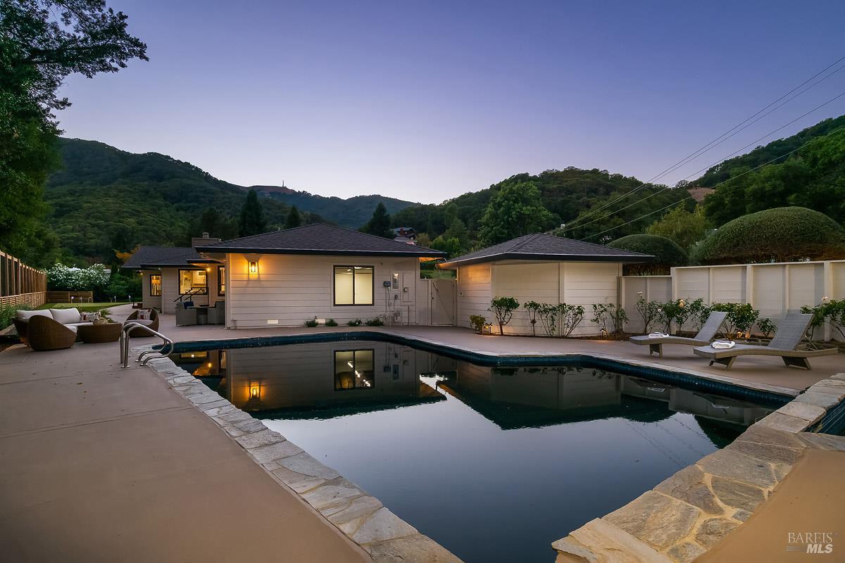 23 Prestwick Court