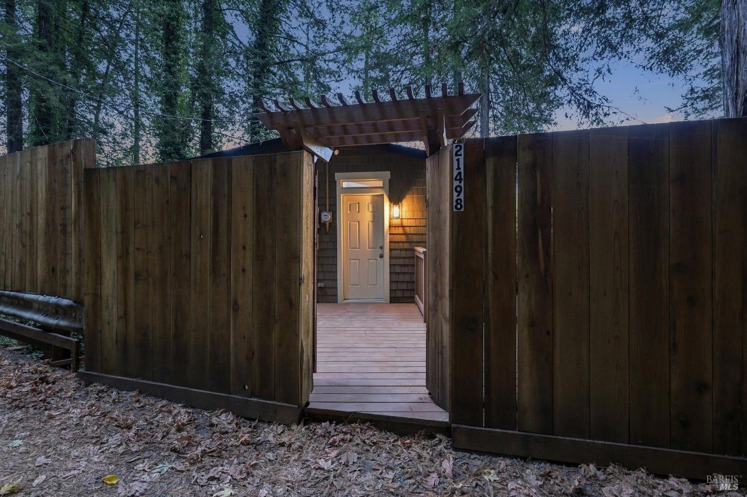 21498 Starrett Hill Road