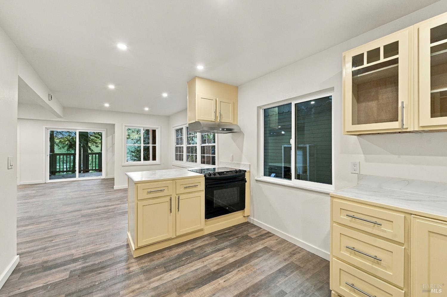 21498 Starrett Hill Road