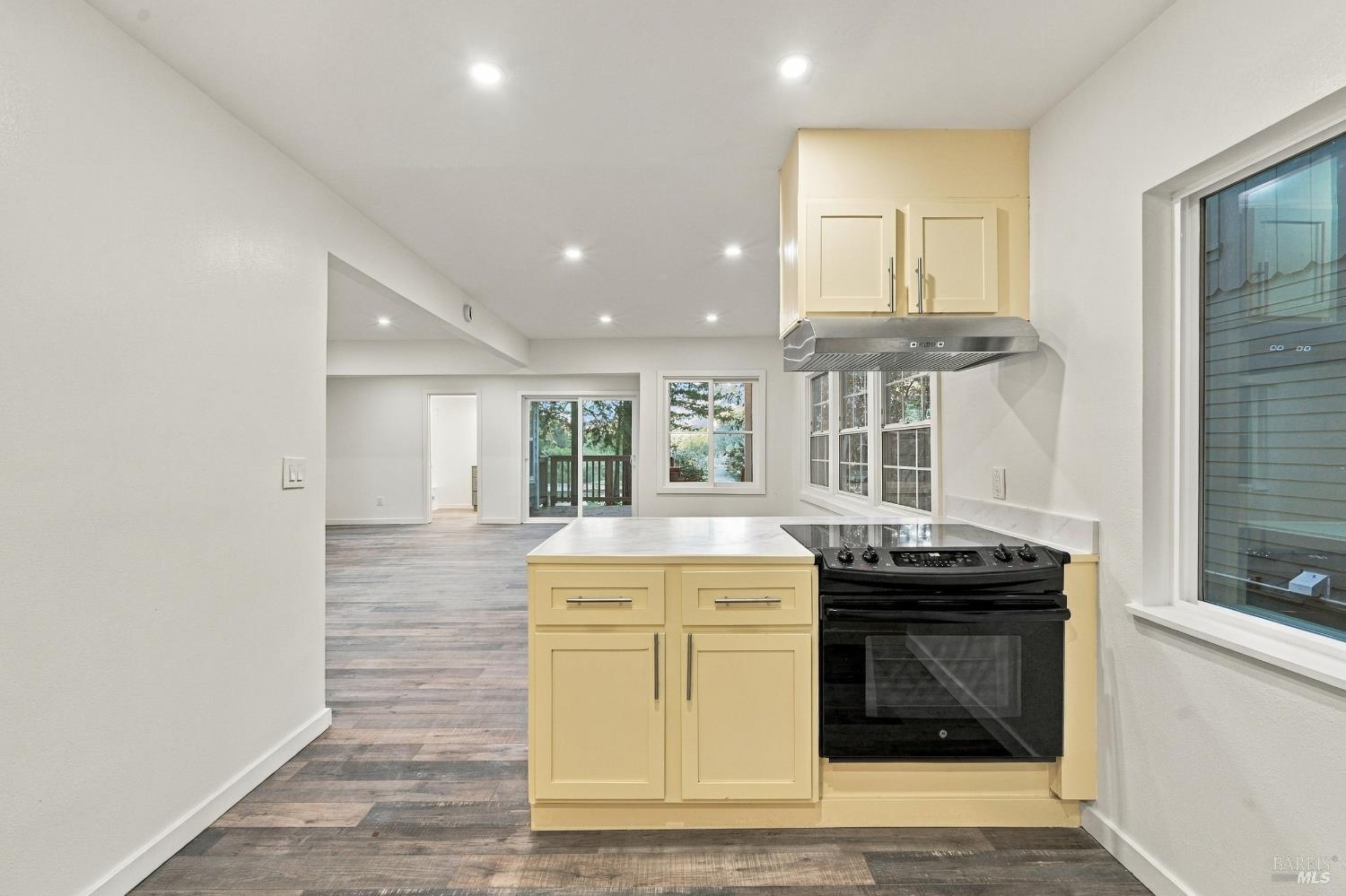 21498 Starrett Hill Road