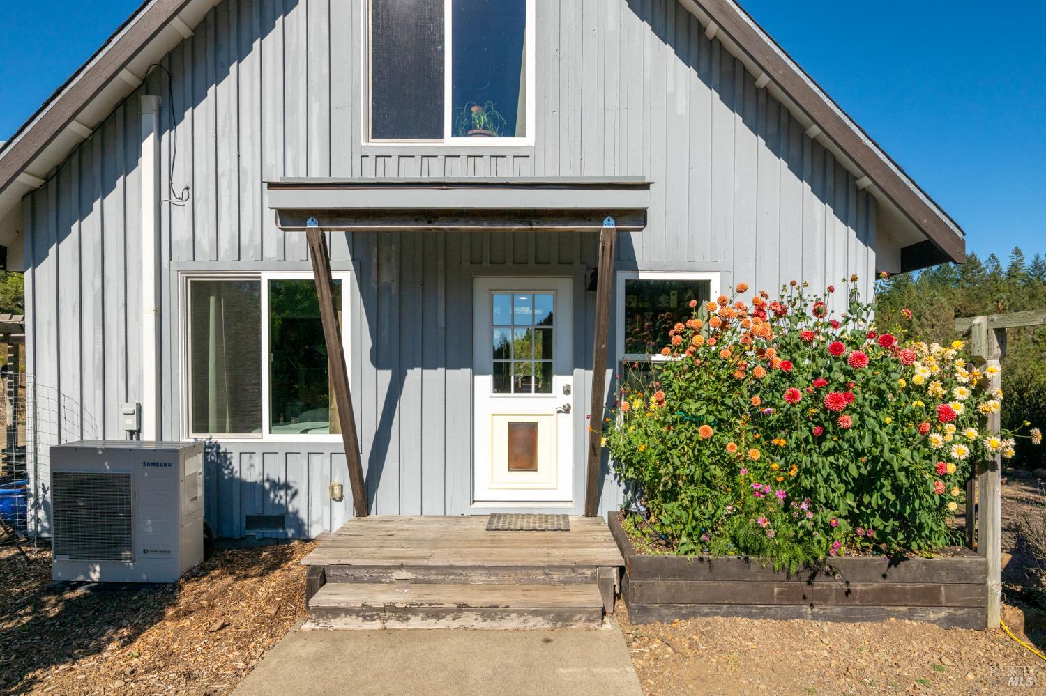 1300 Niestrath Road