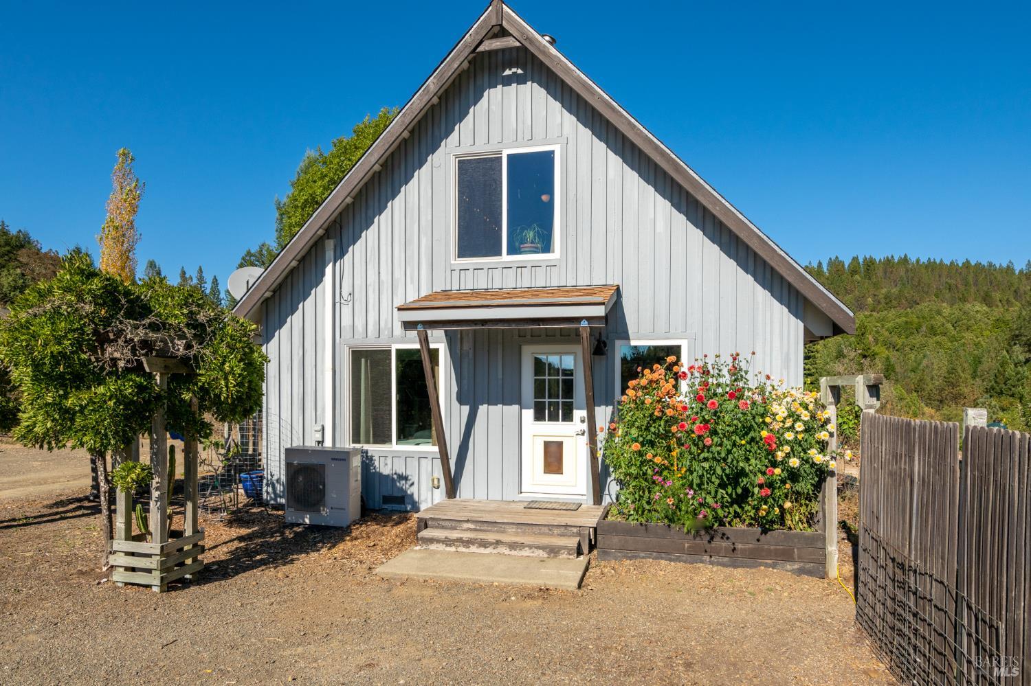 1300 Niestrath Road