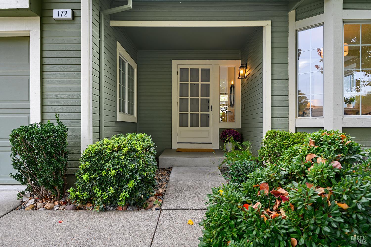 172 Flametree Circle