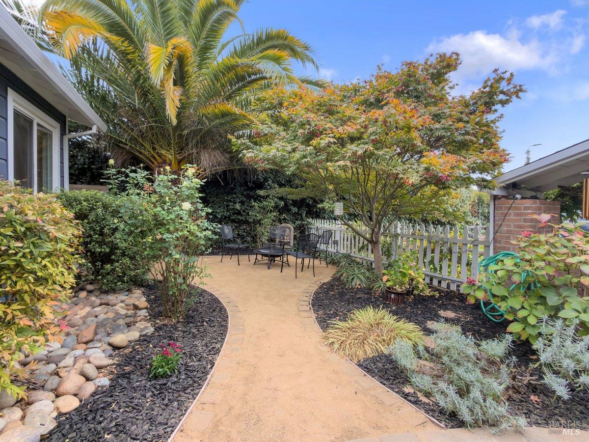 768 Clausing Avenue