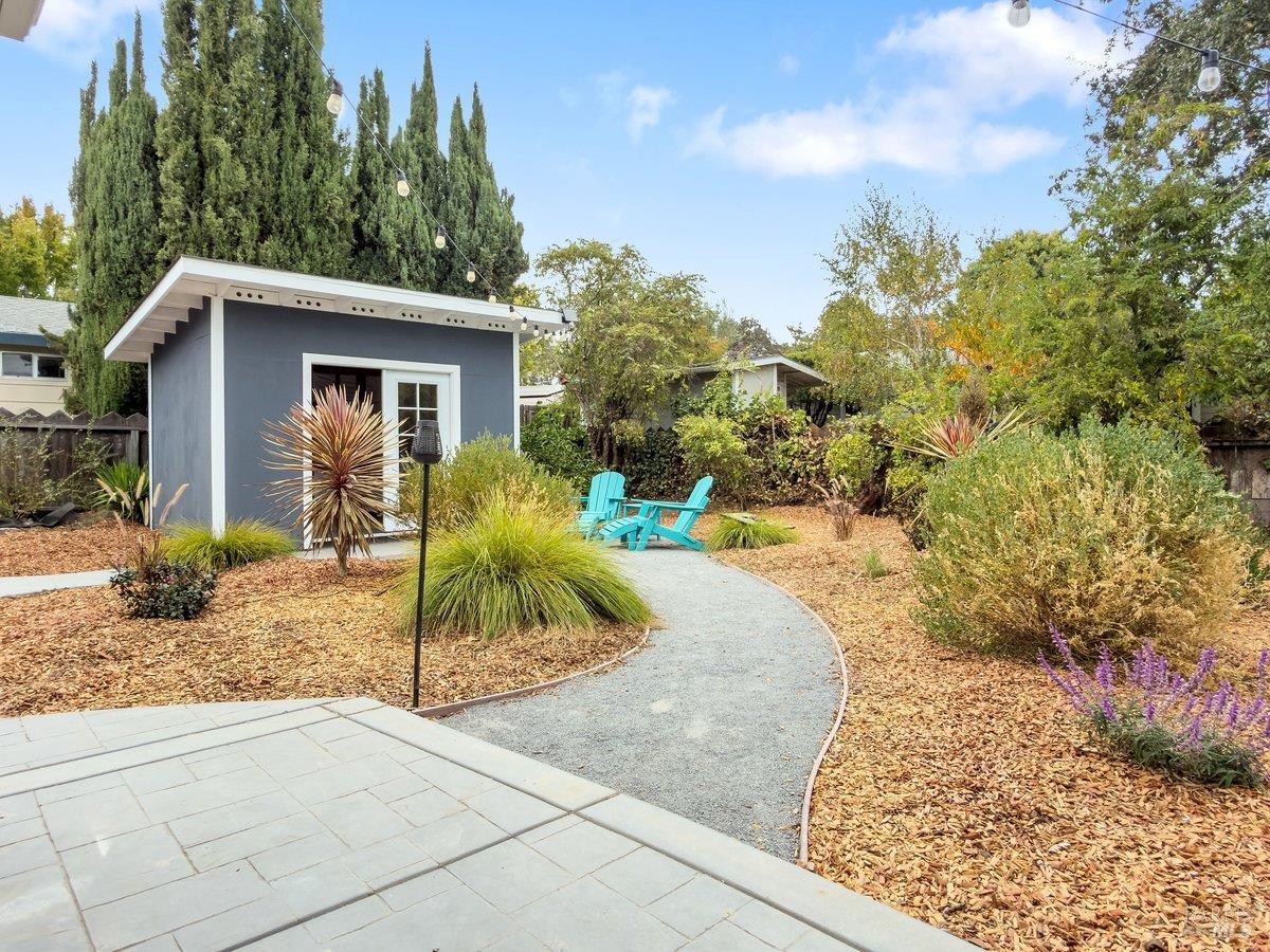 768 Clausing Avenue