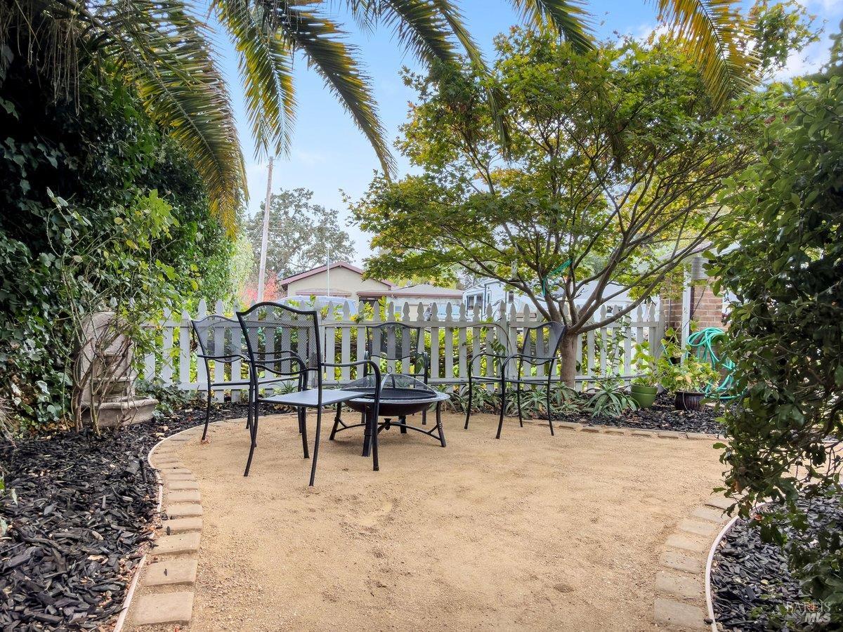 768 Clausing Avenue