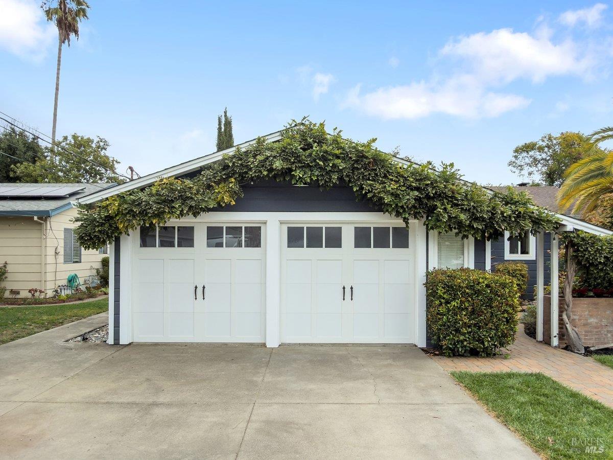 768 Clausing Avenue