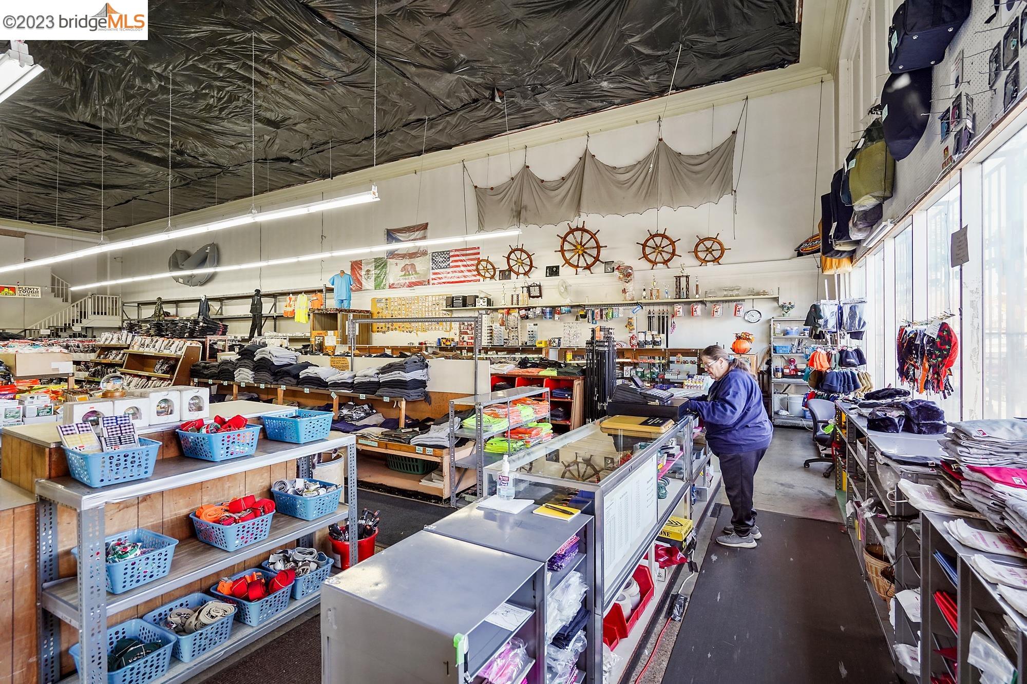 3545 International Blvd