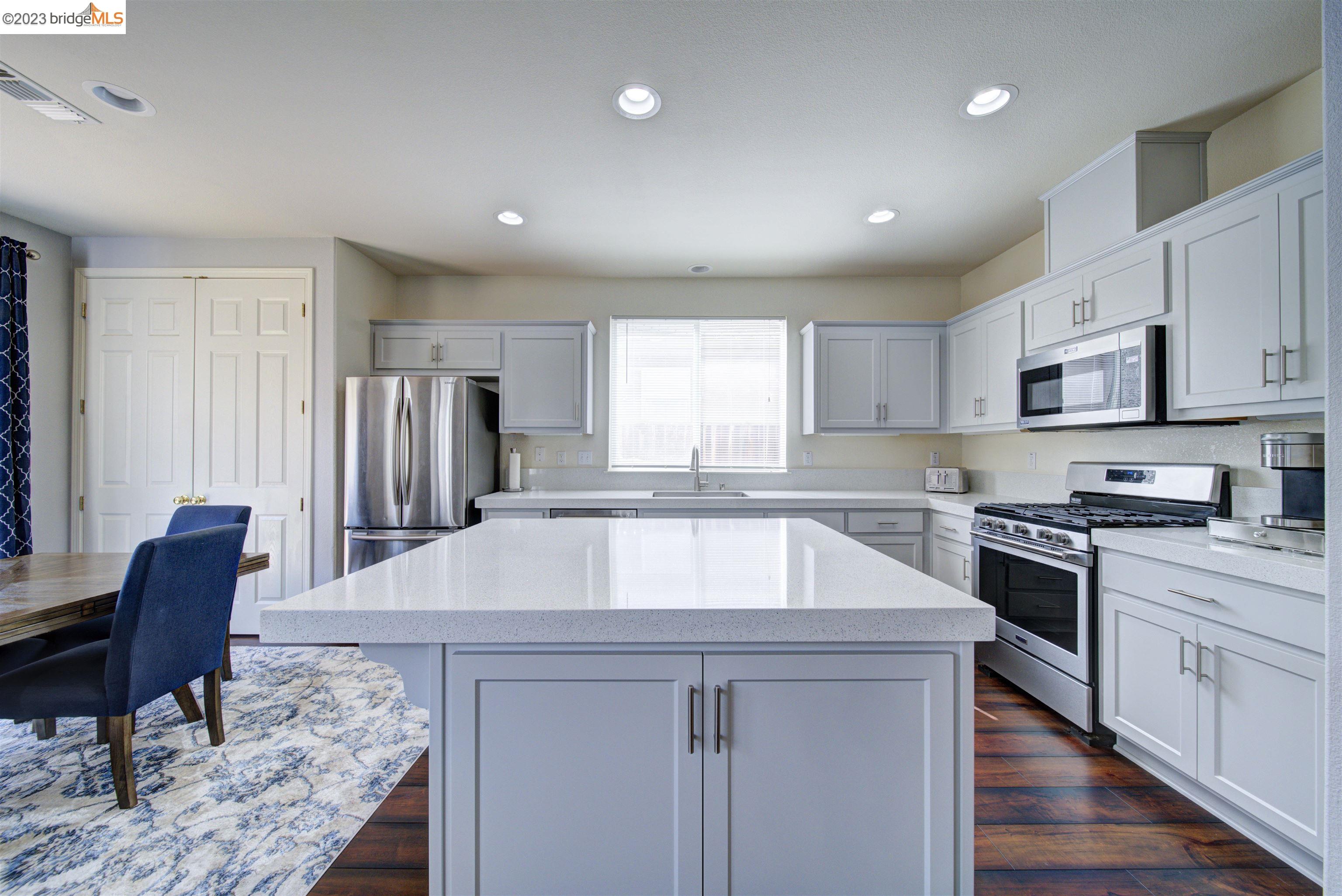 5048 Almanor Dr