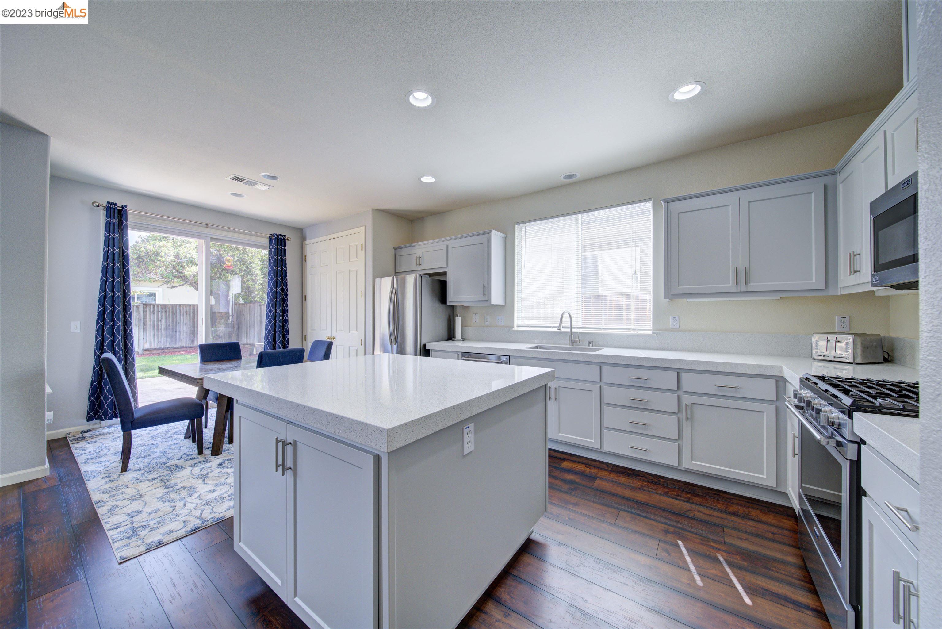 5048 Almanor Dr
