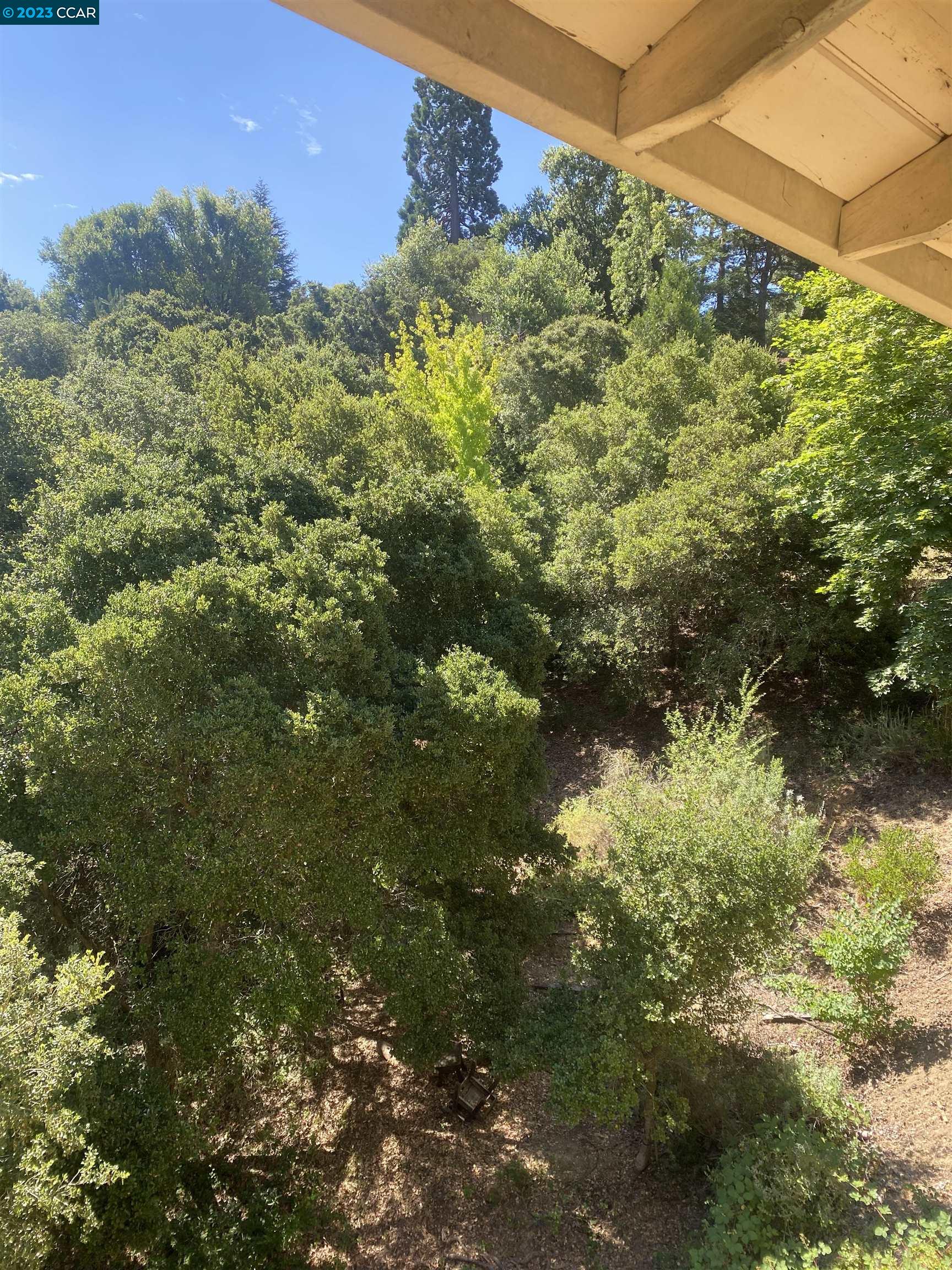 5184 Parkridge Dr. & Lot