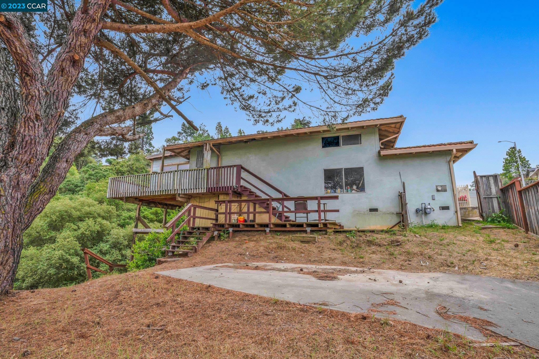 5184 Parkridge Dr. & Lot