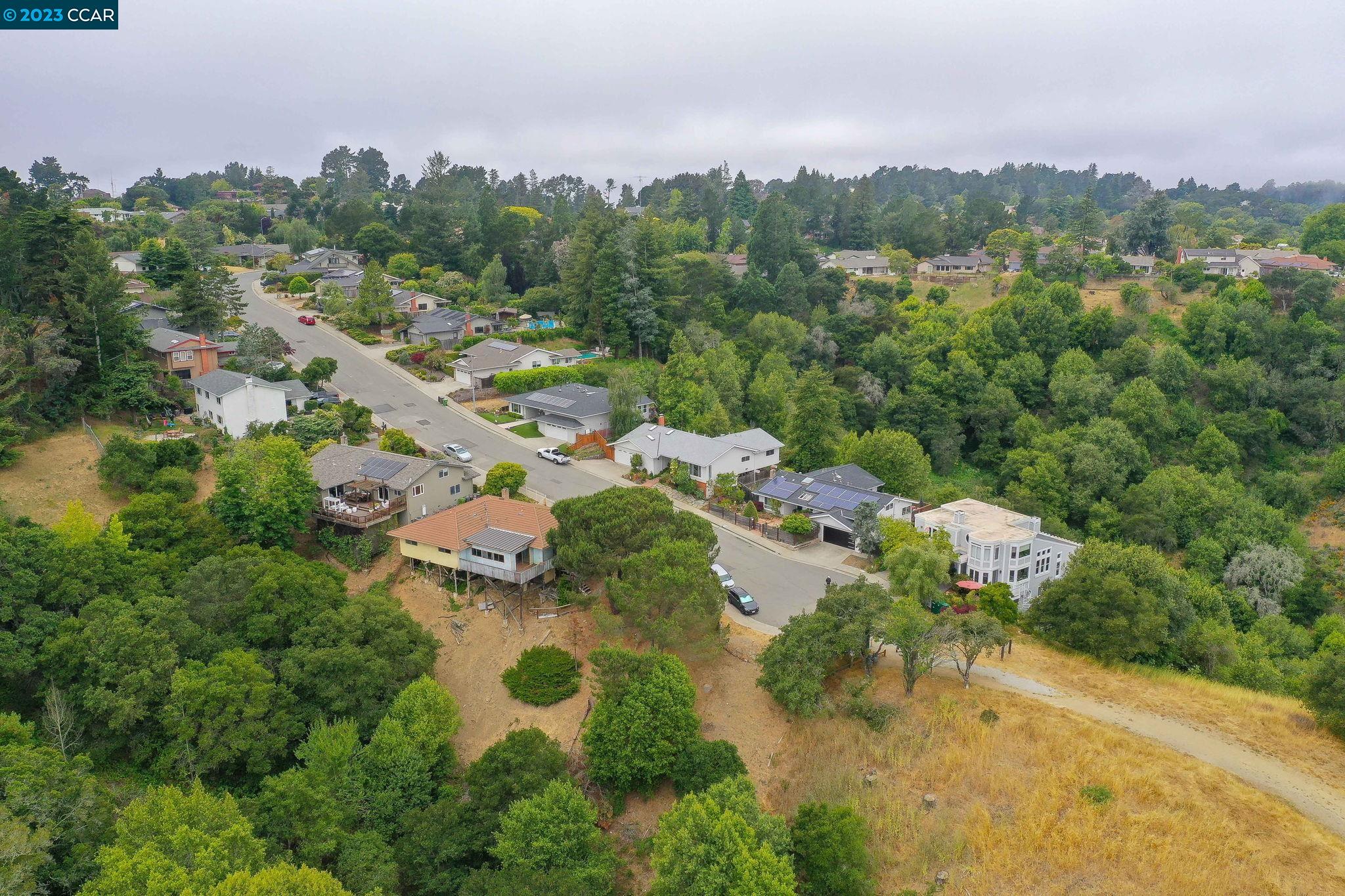 5184 Parkridge Dr. & Lot