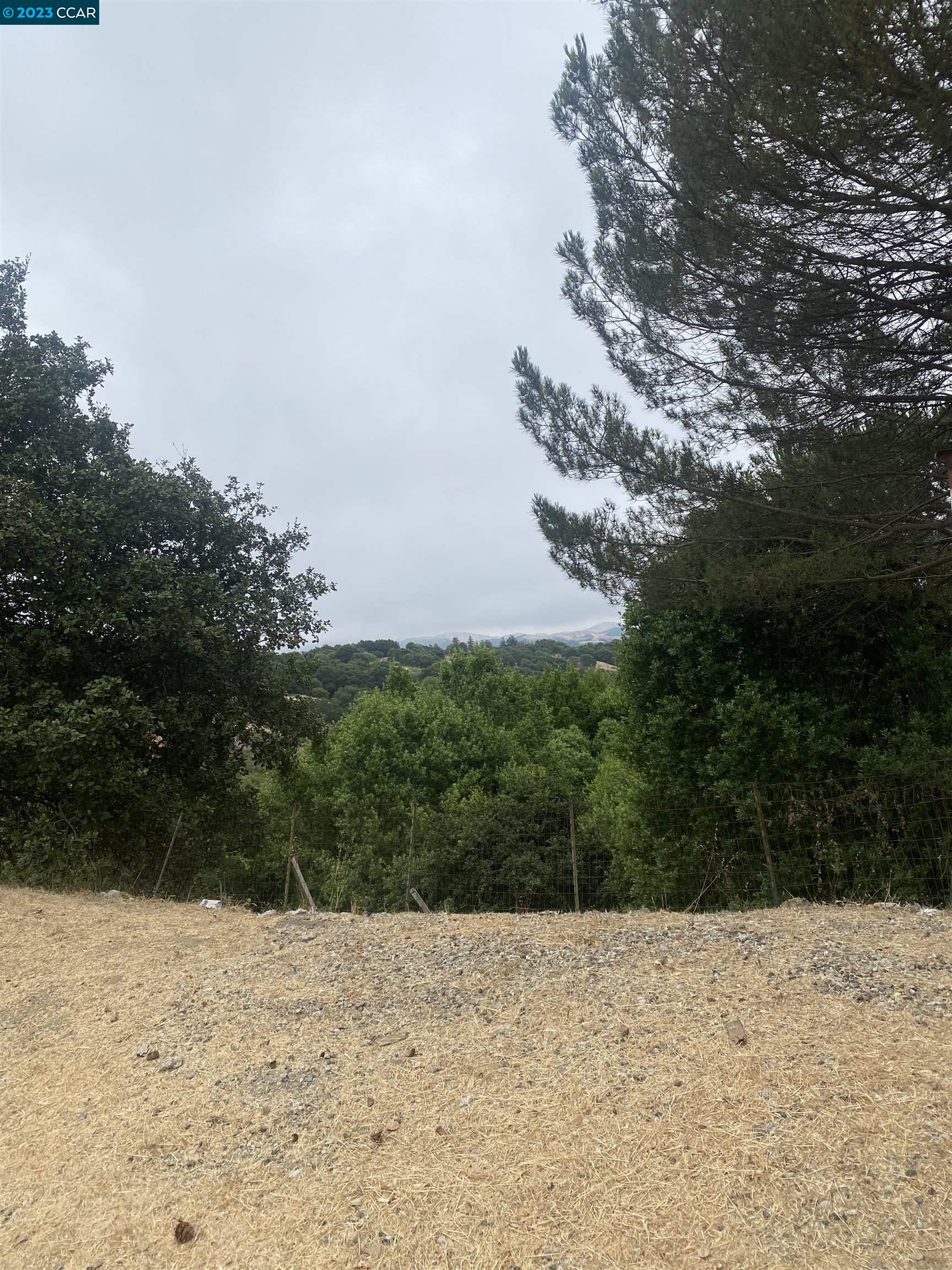 5184 Parkridge Dr. & Lot