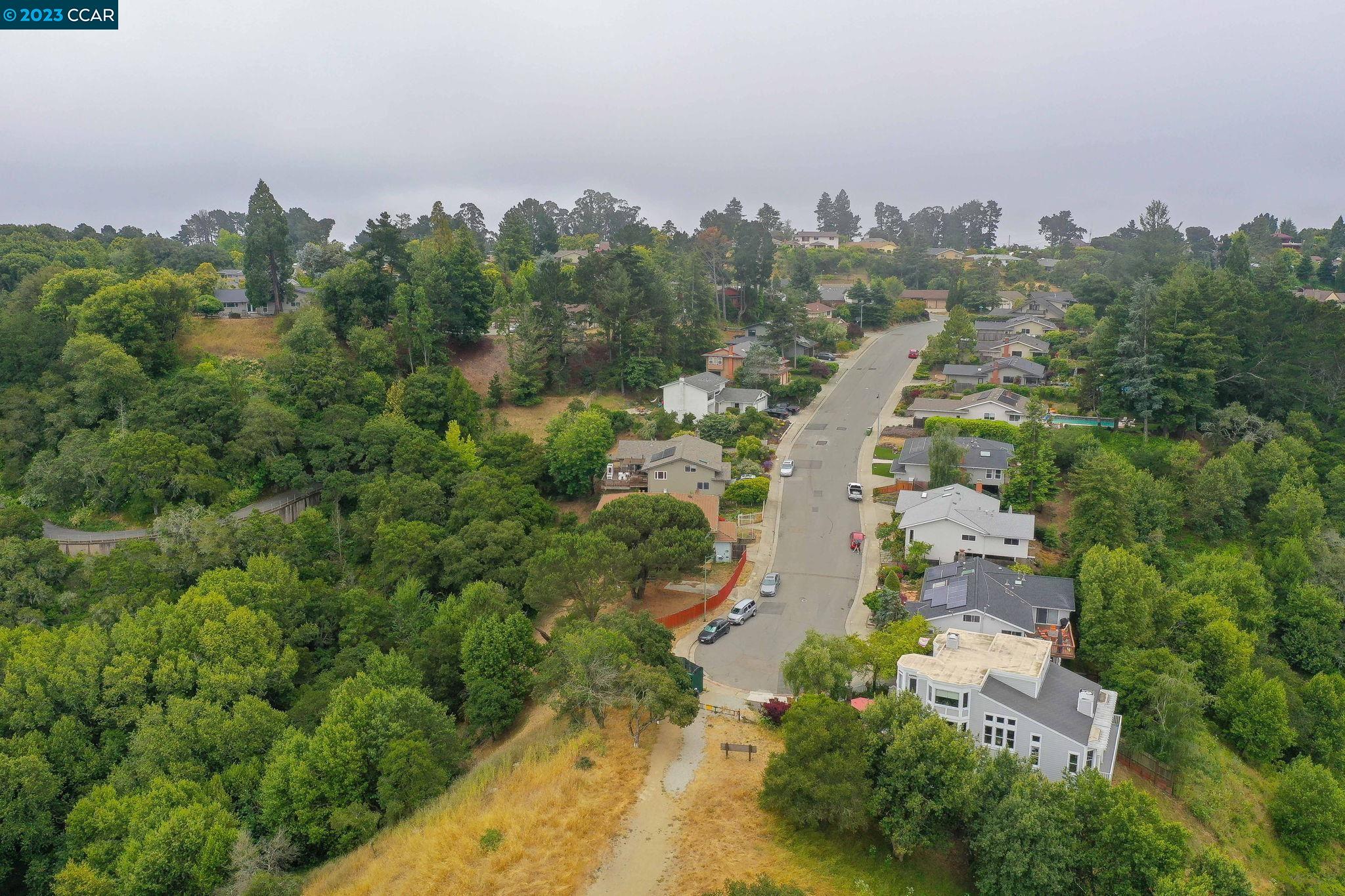 5184 Parkridge Dr. & Lot