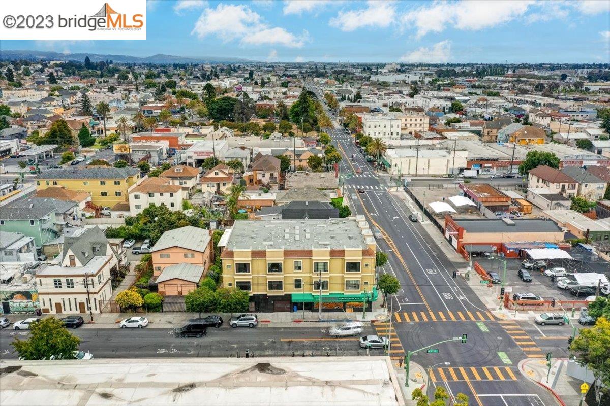 400 E 12th Street