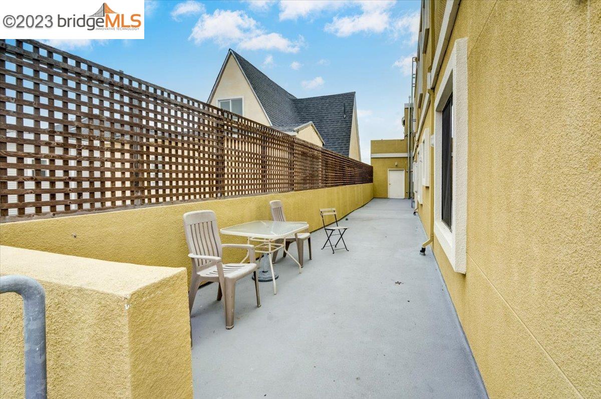 400 E 12th Street