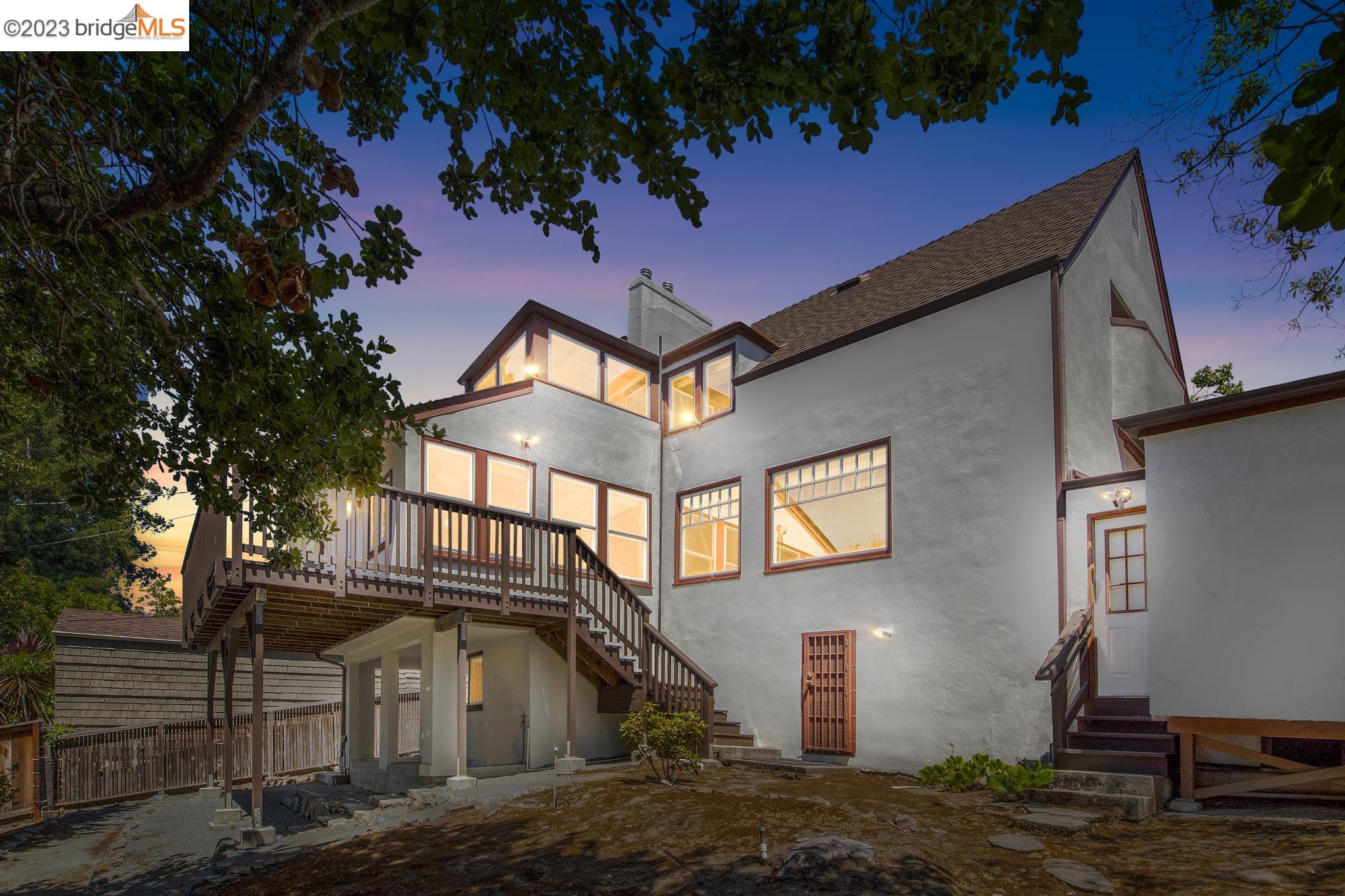 121 Hillside Ave