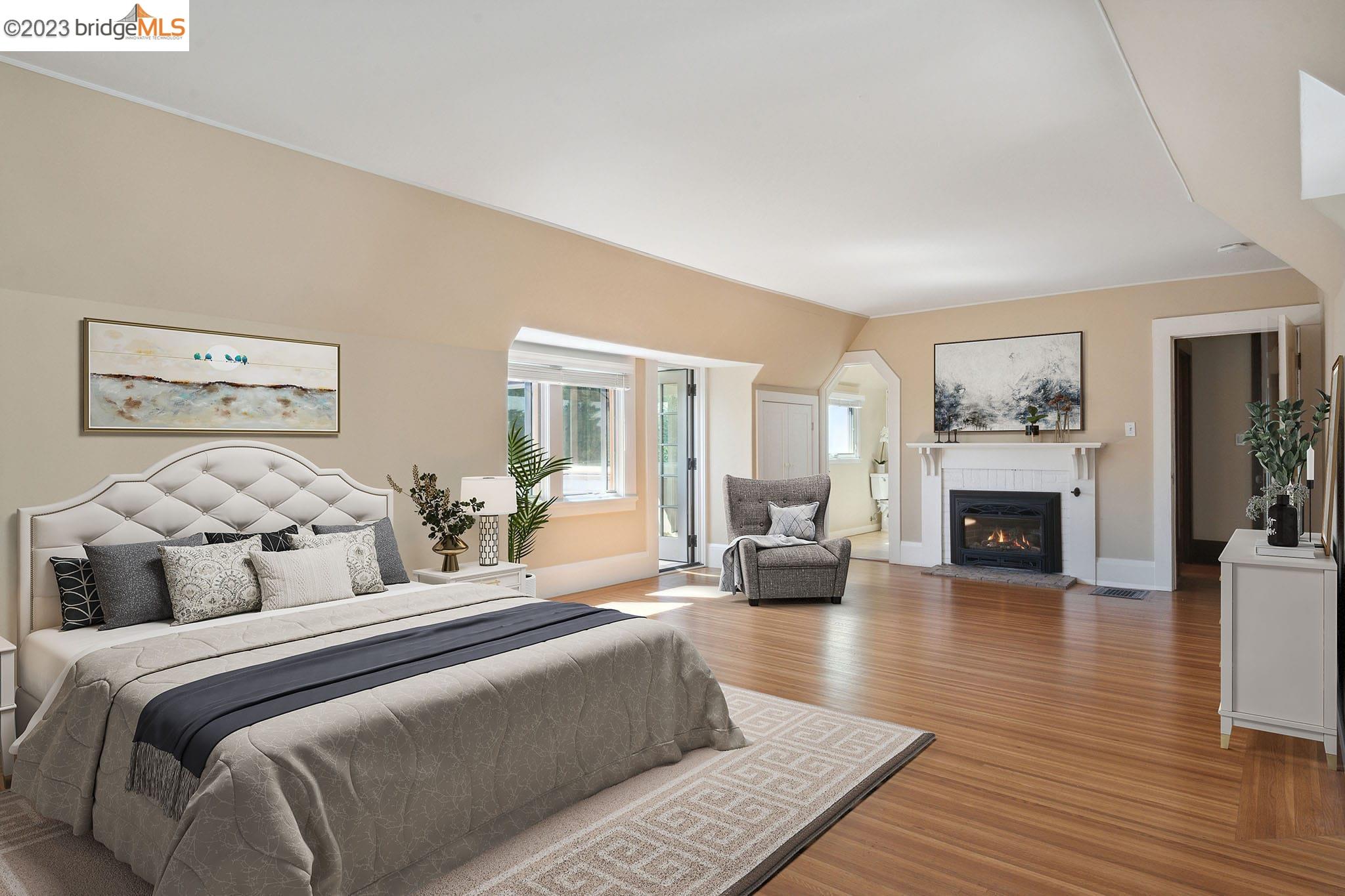 121 Hillside Ave