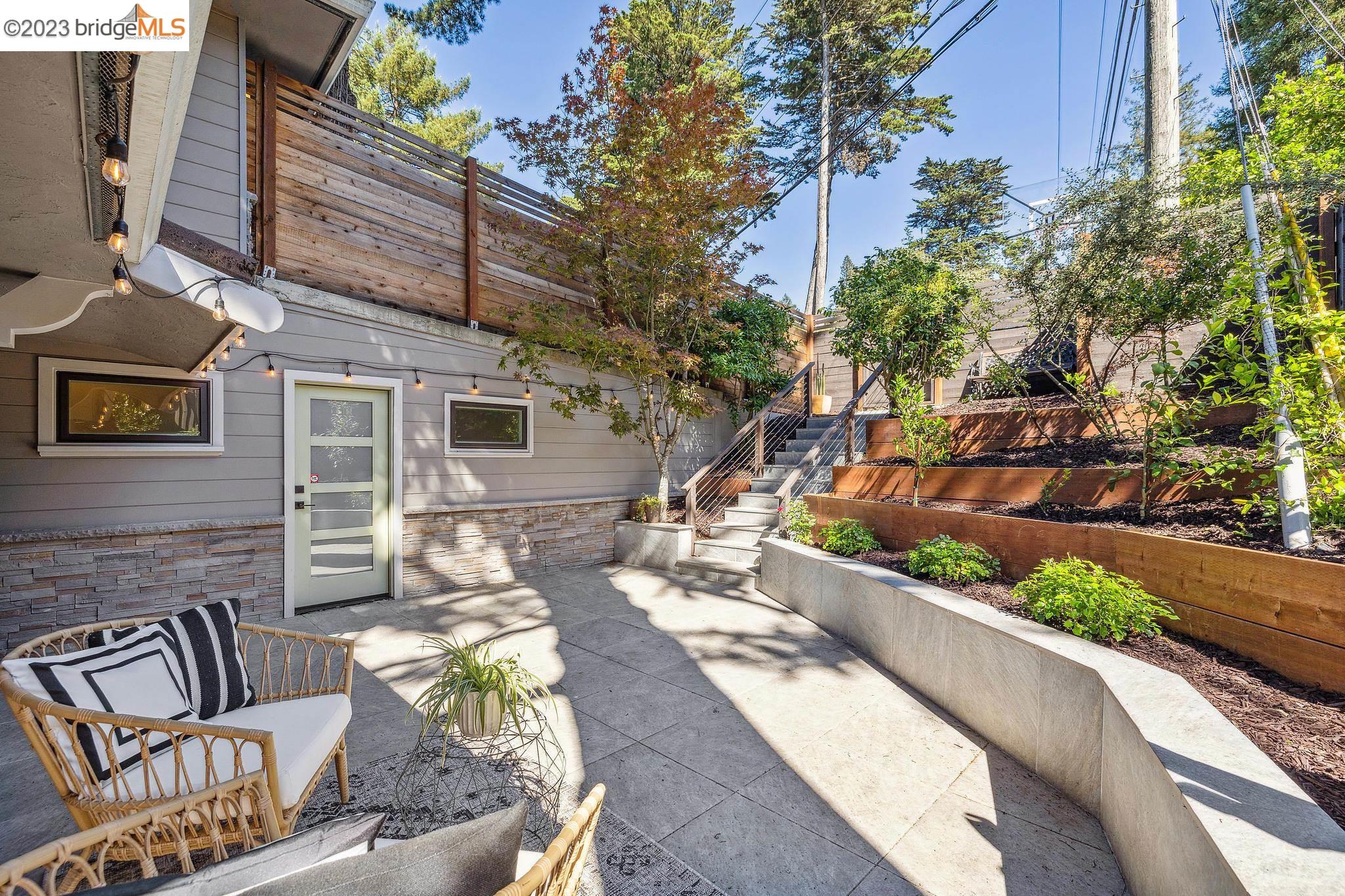 6451 Melville Dr